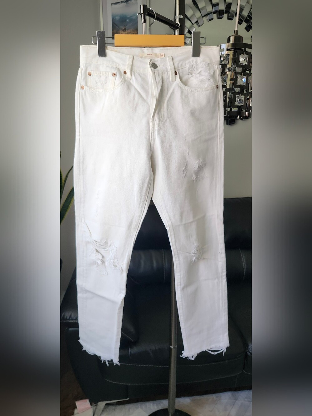 Levi's Wedgie Fit White Distressed Women’s Jeans